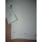 128/134-es vajszínű kötött lány pulóver