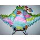 Kép a(z) Pihe-puha csajos szivárványos plüss rája termékhez Kép a(z) Pihe-puha csajos szivárványos plüss rája termékhez