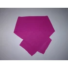 Csajos kötött sál csillogó hímzéssel