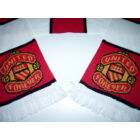 Manchester United piros-fehér szurkolói sál - 1970-es emblémával!