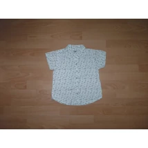 Kép a(z) 128-as rövid ujjú apró virág mintás fehér blúz termékhez