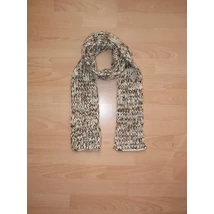 Kép a(z) Vajszínű-világosbarna-sötétbarna színű, lazán kötött puha sál termékhez