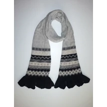 Kép a(z) Csinos, szürke fekete sál, végén fodrokkal termékhez