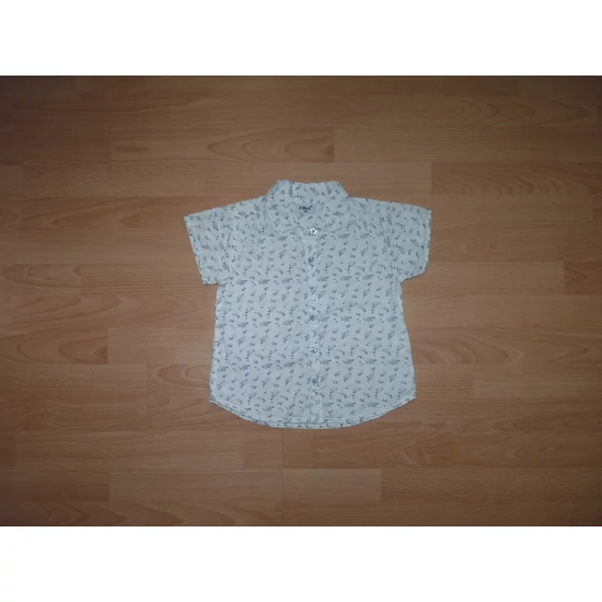 Kép a(z) 128-as rövid ujjú apró virág mintás fehér blúz termékhez