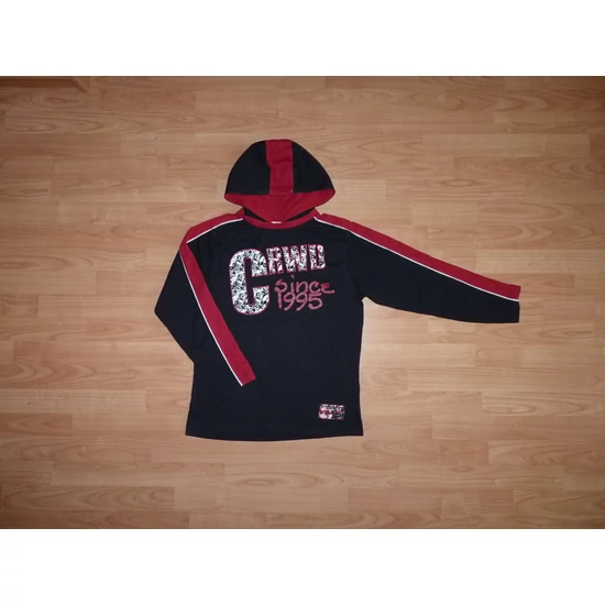 Kép a(z) 164-es vagány kapucnis felső termékhez Kép a(z) 164-es vagány kapucnis felső termékhez