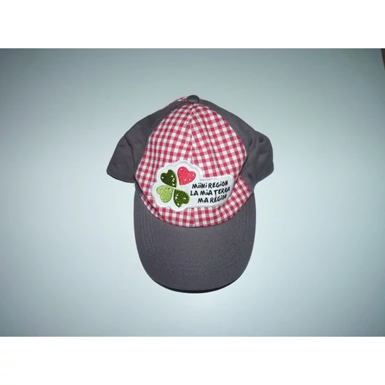 Kép a(z) Piros-fehér kockás csajos baseball sapka ~3-5 év termékhez