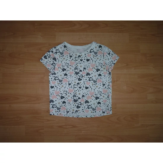 Kép a(z) 146-os csinos szívecskés póló termékhez Kép a(z) 146-os csinos szívecskés póló termékhez