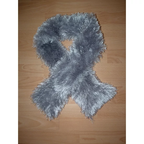 Kép a(z) Ezüst színű sál termékhez Kép a(z) Ezüst színű sál termékhez